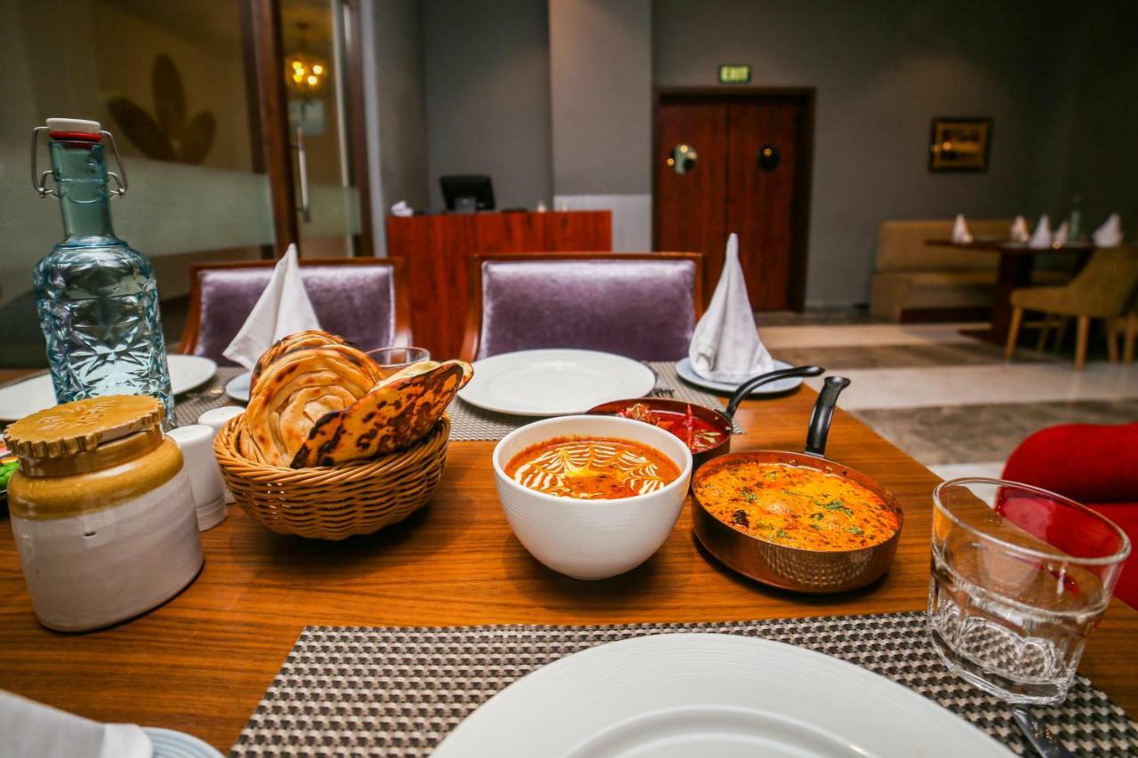 Zone Palace By The Park 4*